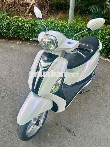 Mình cần bán Yamaha Grande 2017 Trắng