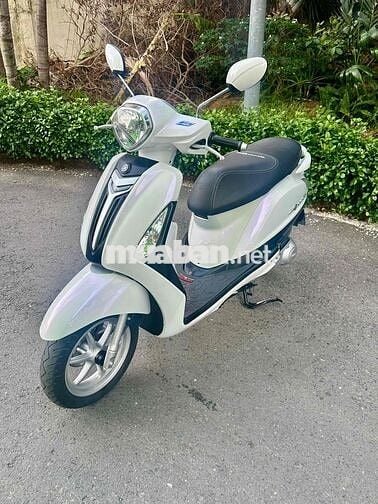 Mình cần bán Yamaha Grande 2017 Trắng