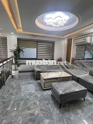 Cho thuê nhà hẻm 160 Phan Huy Ích, phường An Hội Tây, TPHCM.