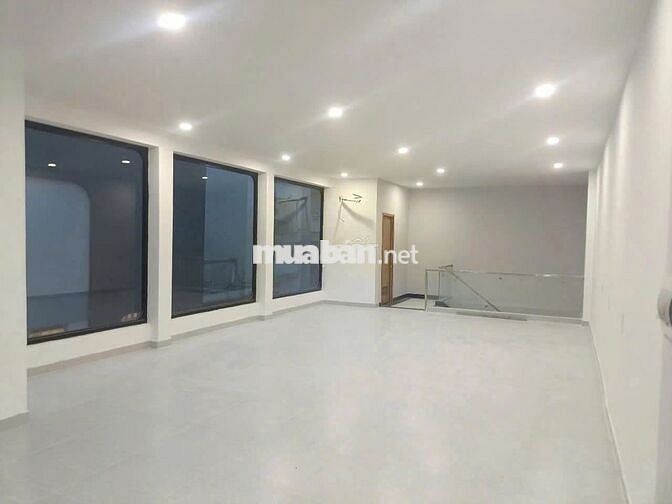 GÓC 2 MẶT TIỀN NGUYỄN VĂN TRỖI - 6,6x16m - 3 TẦNG SUỐT 