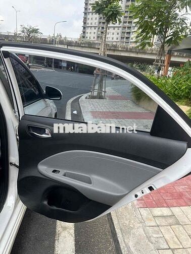 Kia Soluto Luxury AT 2021 Trắng 60000 km