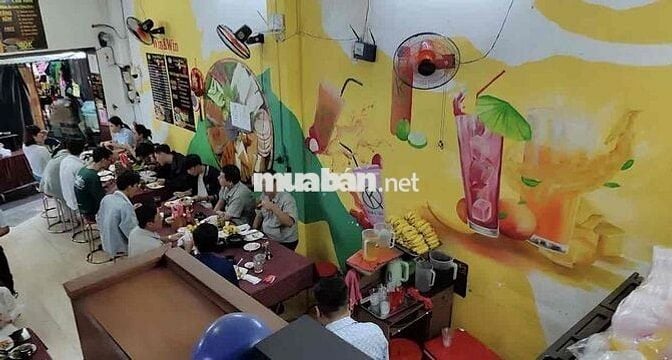 Tuyển nhân viên phục vụ bán cơm văn phòng