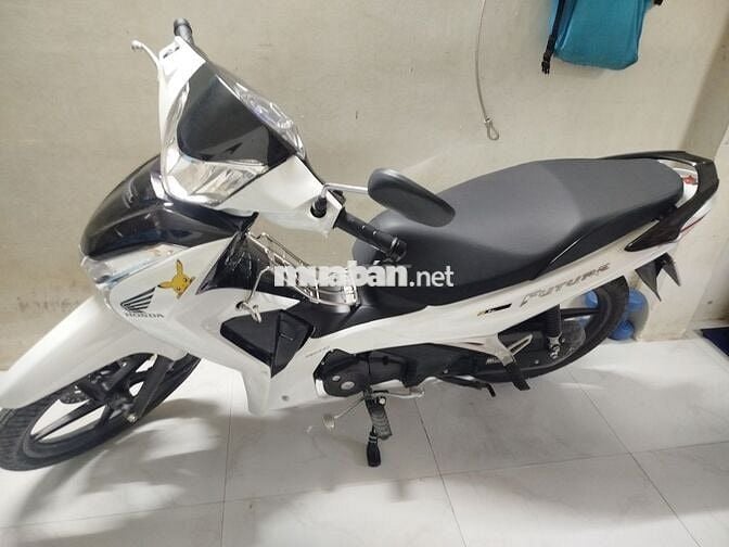 Honda Future Trắng đen 1674 km