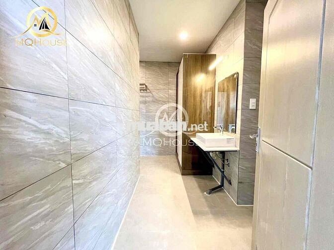 🏙 View Landmark Cực Đẹp – Căn Hộ Tone Gỗ Sang Xịn Gần HUTECH & Quận 1