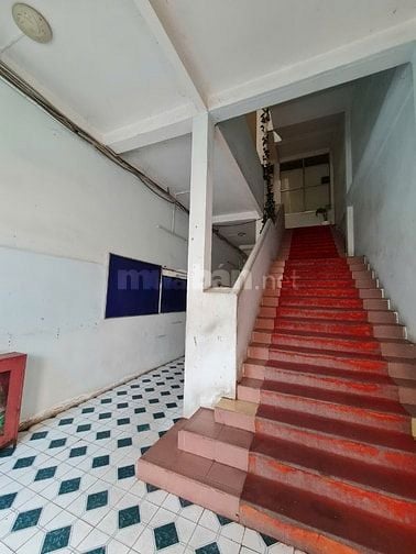 nguyên tòa nhà trung tâm quận 1 