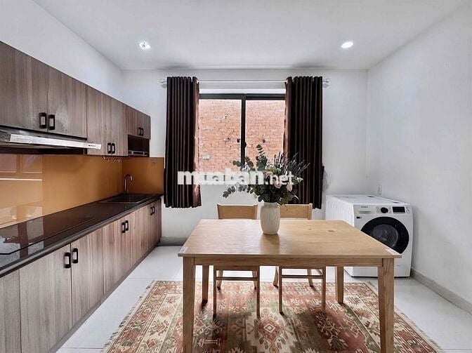 Căn hộ CC full nội thất 1PN cực rộng 80m2 trung tâm quận Bình Thạnh