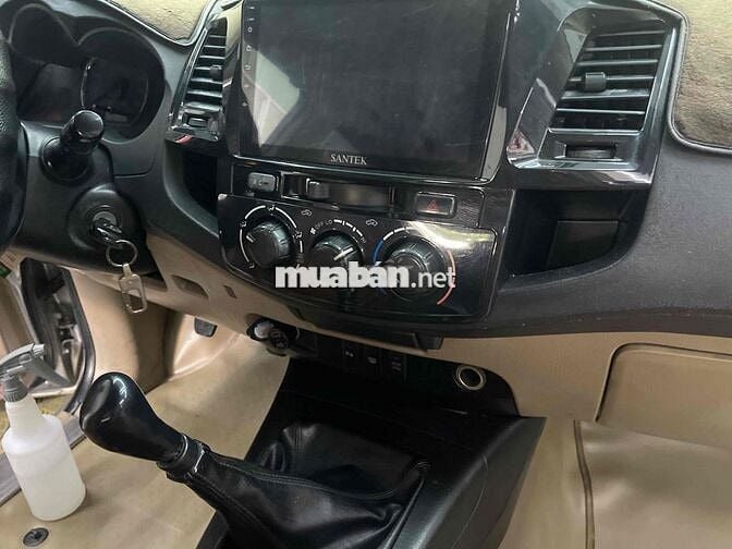 Toyota Fortuner 2016 Dầu Bạc