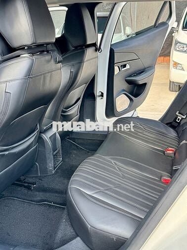 Peugeot 2008 1.2Turbo GT line 2020 Trắng QUÁ MỚI