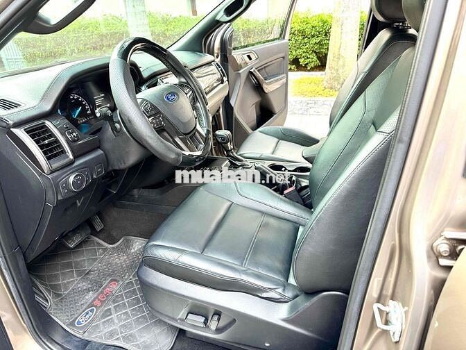 Ford Everest Titanium 4x4 AT 2019 odo 76,000 km
