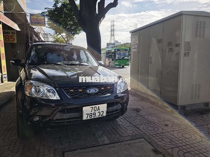 Ford Escape XLT 2013 Xăng Đen 126244 km