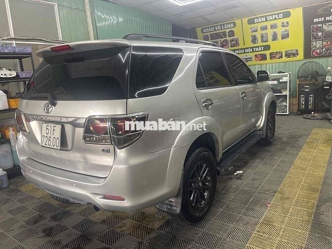 Toyota Fortuner 2016 Dầu Bạc