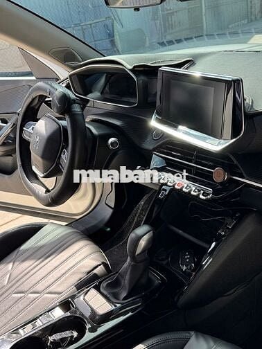 Peugeot 2008 1.2Turbo GT line 2020 Trắng QUÁ MỚI