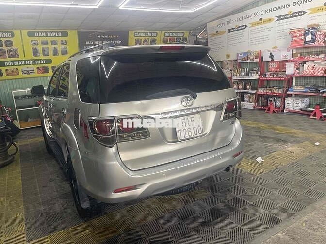 Toyota Fortuner 2016 Dầu Bạc