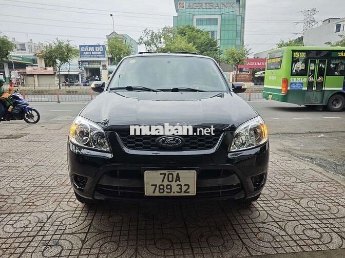 Ford Escape XLT 2013 Xăng Đen 126244 km