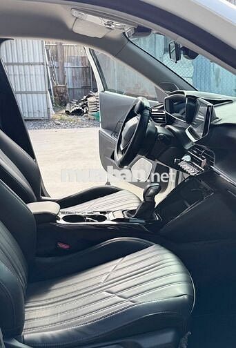 Peugeot 2008 1.2Turbo GT line 2020 Trắng QUÁ MỚI