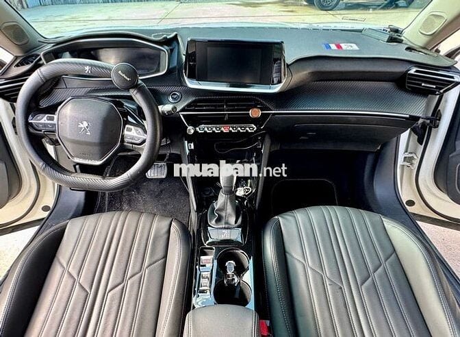 Peugeot 2008 1.2Turbo GT line 2020 Trắng QUÁ MỚI