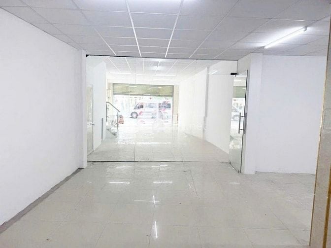 CHO THUÊ GẤP MẶT TIỀN KINH DOANH 4.5x17M - NGAY KHU VỰC CHỢ BẾN THÀNH