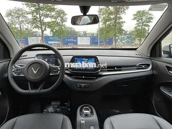 VinFast VF 5 SUV giảm giá trong tháng 7