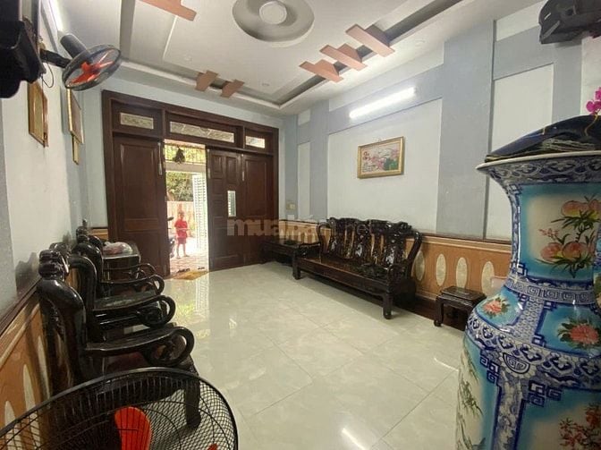 Bán nhà Nguyễn Văn Quá Quận 12 - 115m2 - 7 phòng ngủ - 8 wc - 6 tỷ 5