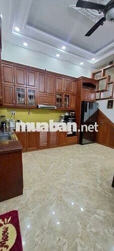 BÁN NHÀ PHỐ ĐÚC 5 LẦU ĐẸP PHƯỜNG TÂN CHÁNH HIỆP QUẬN 12