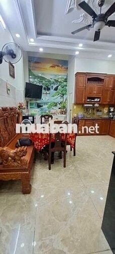 BÁN NHÀ PHỐ ĐÚC 5 LẦU ĐẸP PHƯỜNG TÂN CHÁNH HIỆP QUẬN 12