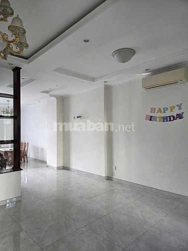 Cho thuê nhà Cityland Emart P5 Gò Vấp. Diện tích 6x20 4 tầng có hầm !