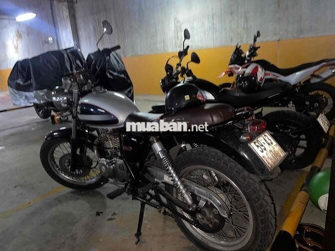 Suzuki GN250 250cc Bạc, Đen Classic