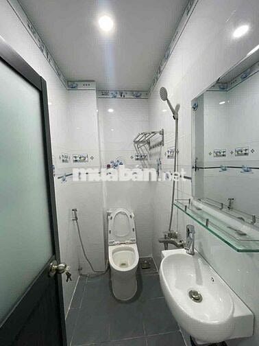 NHÀ ĐẸP ĐƯỜNG PHẠM VĂN BẠCH- 3 PHÒNG NGỦ SẴN 3 MÁY LẠNH GIÁ CHỈ 12TR