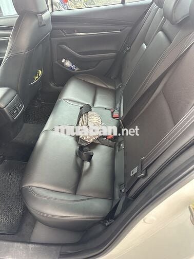 Mazda 3 LUXURY 2025 31.000 km