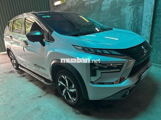 Xpander Premium 2022 Trắng Tự động 7 chỗ