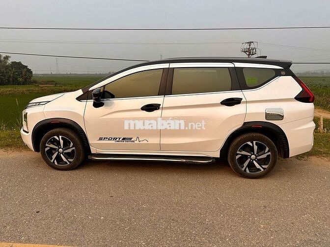 Xpander Premium 2022 Trắng Tự động 7 chỗ