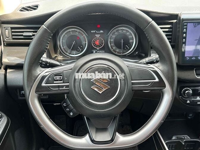 Suzuki XL7 2022 Trắng 7 chỗ ghế da