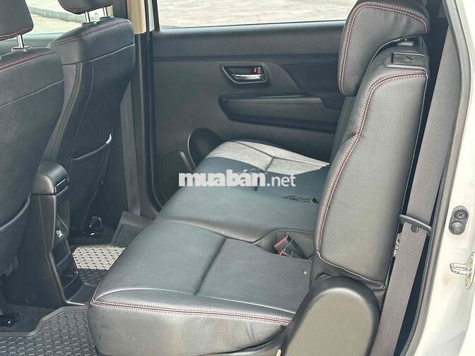Suzuki XL7 2022 Trắng 7 chỗ ghế da