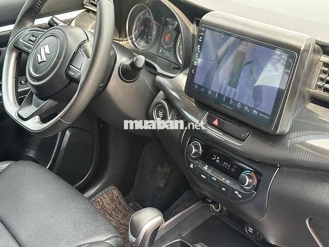 Suzuki XL7 2022 Trắng 7 chỗ ghế da