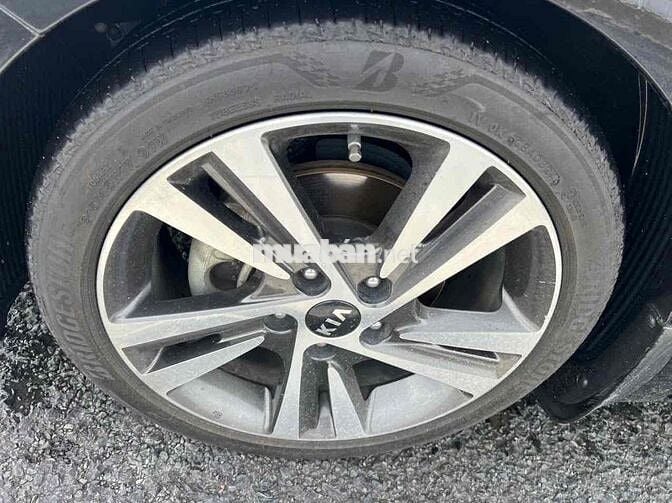 Kia Cerato 1.6 AT 2018 Đen 97000 km