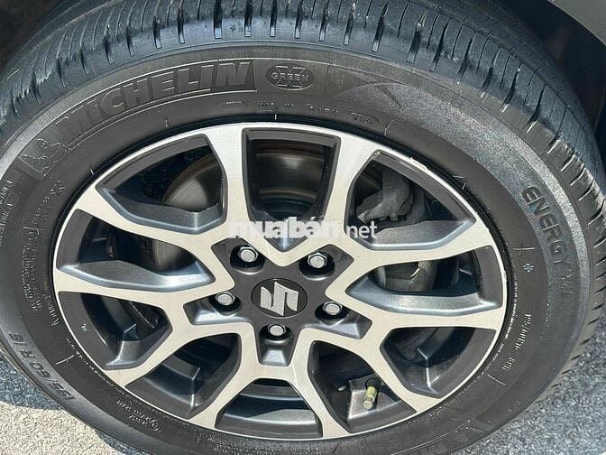 Suzuki XL7 2022 Trắng 7 chỗ ghế da