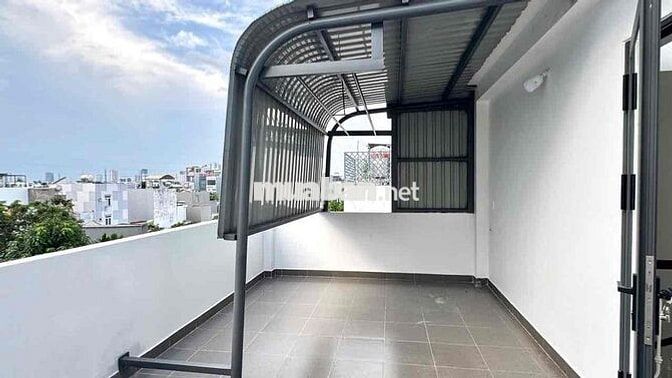 Cho thuê nhà/Vp mới 100% đs 2, p.Trường Thọ 4 tầng có nhà xe Giá 22tr