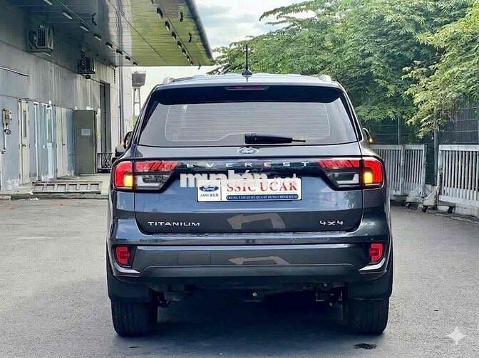 FORD EVEREST 2 CẦU 2025 - ODO 6.000KM MỚI 95%