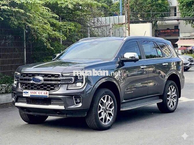 FORD EVEREST 2 CẦU 2025 - ODO 6.000KM MỚI 95%