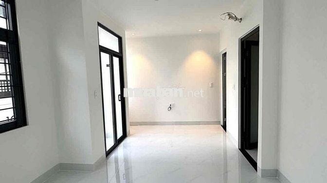 Cho thuê nhà/Vp mới 100% đs 2, p.Trường Thọ 4 tầng có nhà xe Giá 22tr
