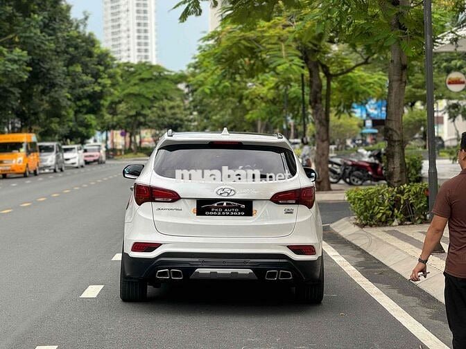 Hyundai SantaFe 2018 2.2L 4WD Đặc Biệt Trắng Kem