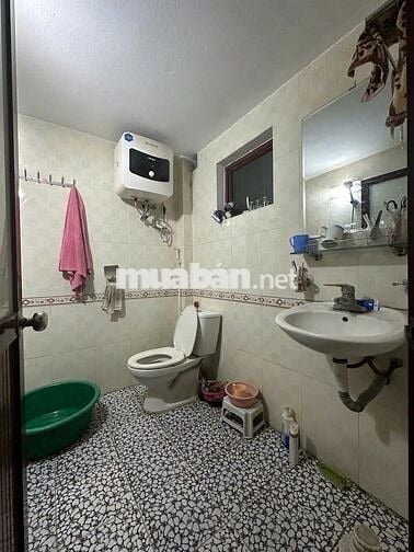 Cho thuê nhà 4 tầng phường Đông Ngạc, ngõ rộng oto vào được
