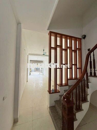 Cho thuê nhà 4 tầng phường Đông Ngạc, ngõ rộng oto vào được