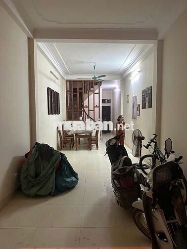 Cho thuê nhà 4 tầng phường Đông Ngạc, ngõ rộng oto vào được