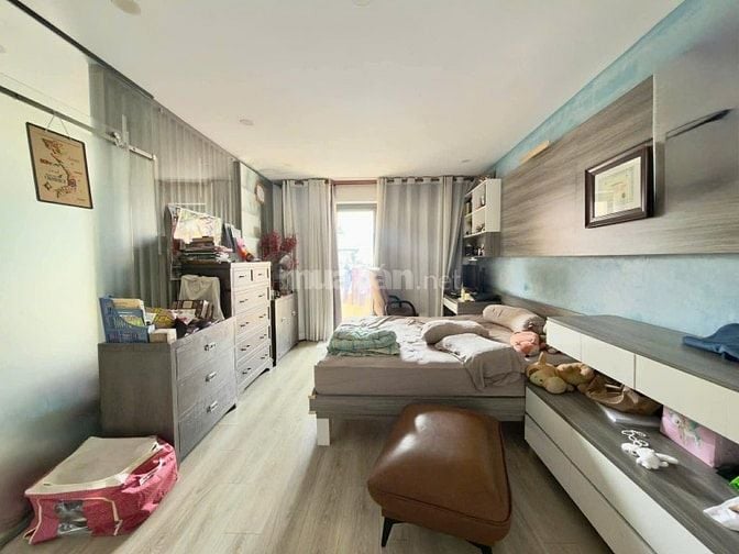 Tòa CHDV Khu Sân Bay, 7m x 27m, 6 Tầng, 20P, HĐT 100 triệu/tháng