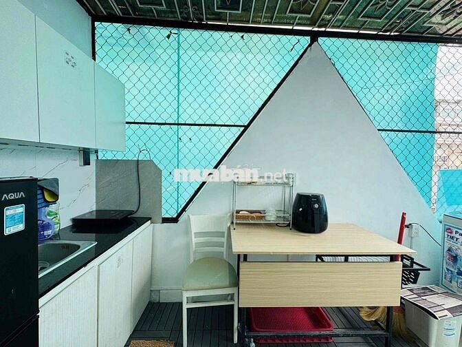 CHO THUÊ CĂN HỘ BAN CÔNG TÁCH BẾP- FULL NỘI THẤT NGAY TRUNG TÂM QUẬN 1