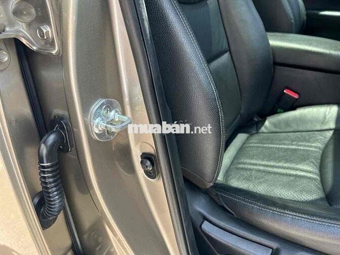 Kia Sorento 2015 Xăng Tự động Vàng cát 80.000 km