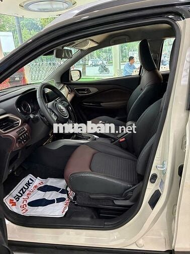 Suzuki Fronx GLX Plus 2026 Trắng ngà -Đen Mới 100%