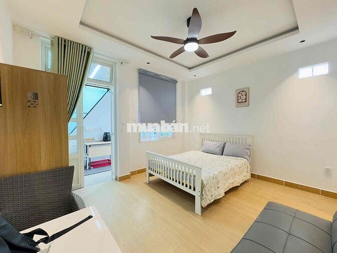 CHO THUÊ CĂN HỘ BAN CÔNG TÁCH BẾP- FULL NỘI THẤT NGAY TRUNG TÂM QUẬN 1