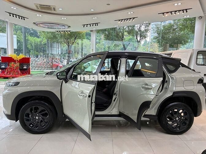 Suzuki Fronx GLX Plus 2026 Trắng ngà -Đen Mới 100%